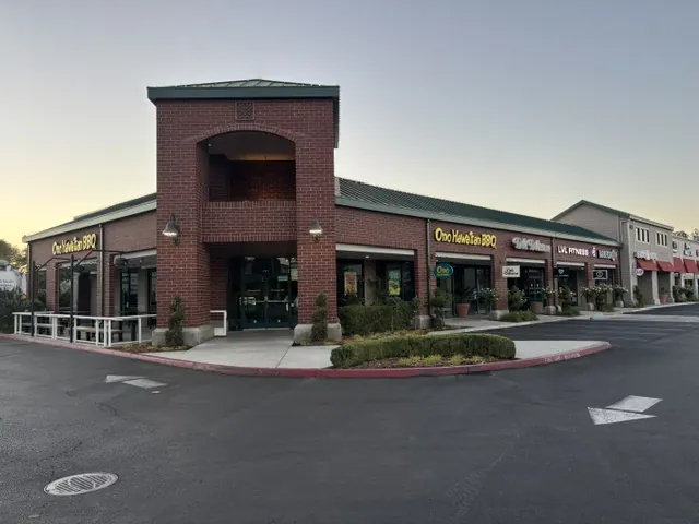 Trading Post, Multi-tenant retail center